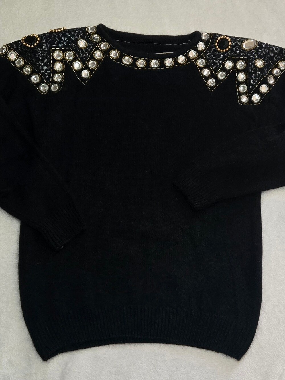 De Rotchild Vntg 80' 90's Silk/ Angora Blend Embellished Boatneck  Sweater M
